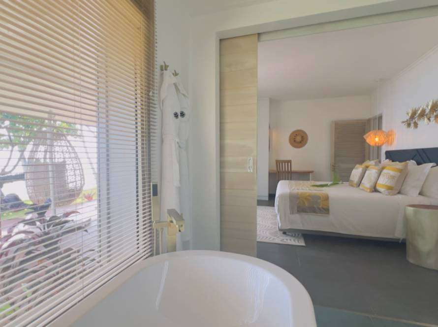 Masterbedroom 2 Bathroom